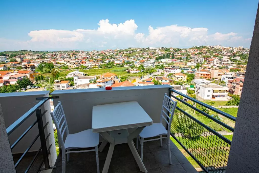 Miki 12 - STD TRPL 3.jpg